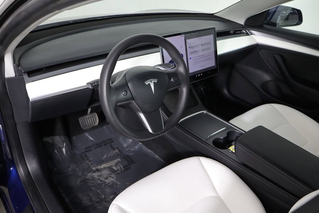Used 2023 Tesla Model 3 Standard Range RWD image 19