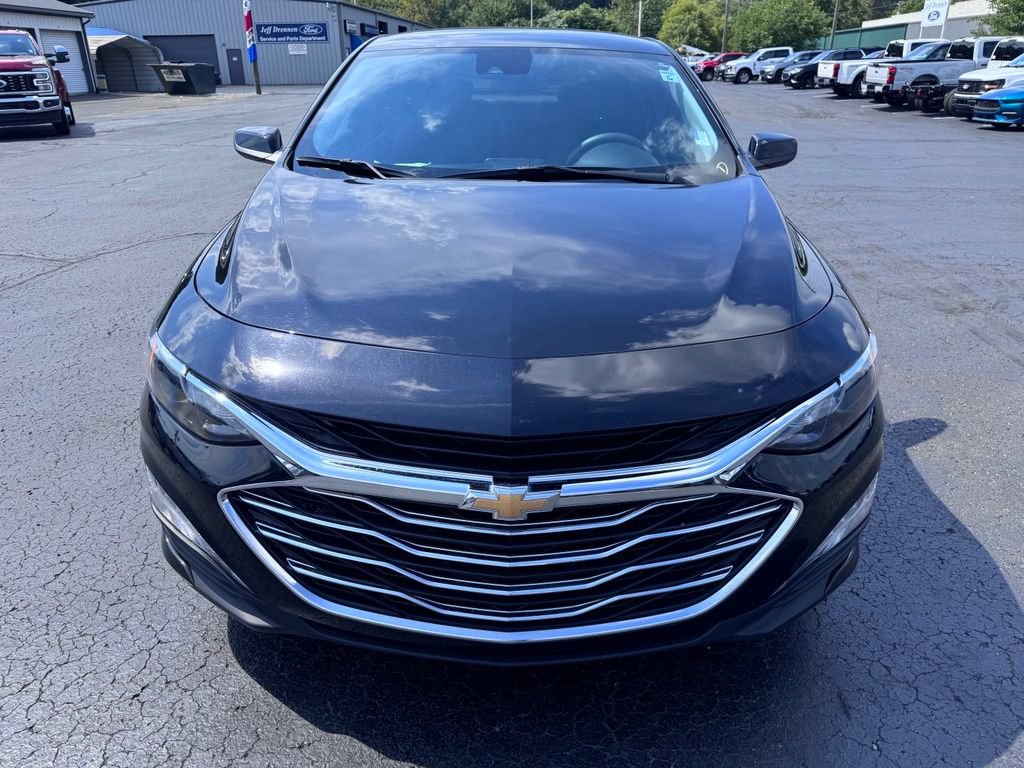 Used 2025 Chevrolet Malibu LT FWD image 5