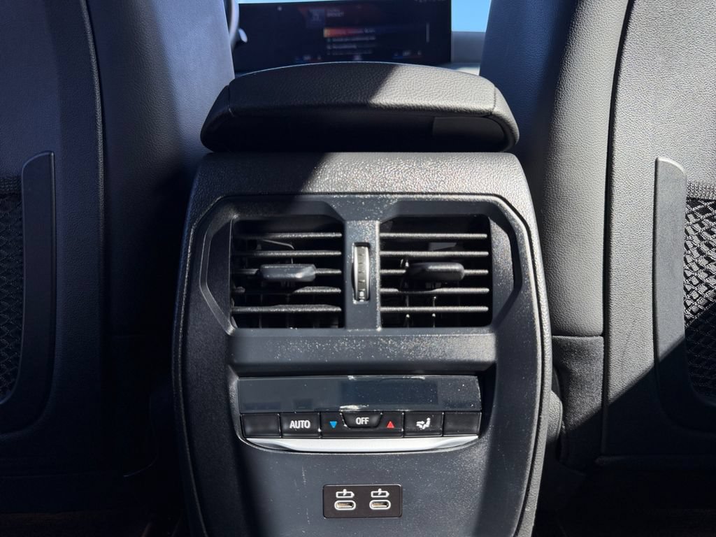 Used 2022 BMW i4 eDrive40 w/ Premium Package RWD image 17