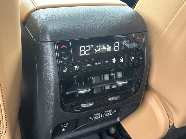 Used 2024 Jeep Grand Cherokee L Summit image 28