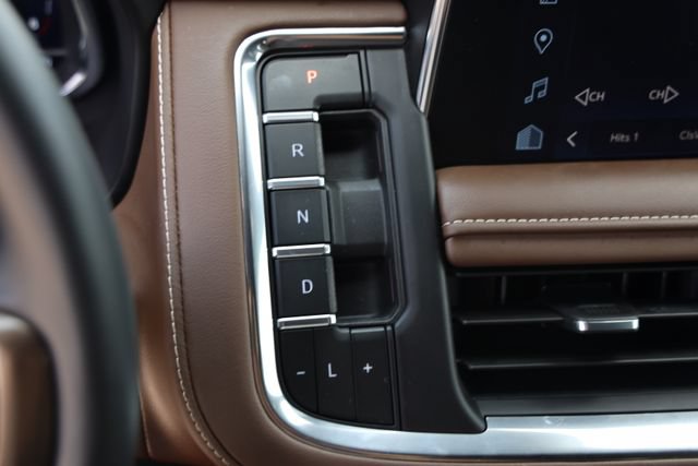 Used 2024 Chevrolet Tahoe High Country AWD/4WD image 22