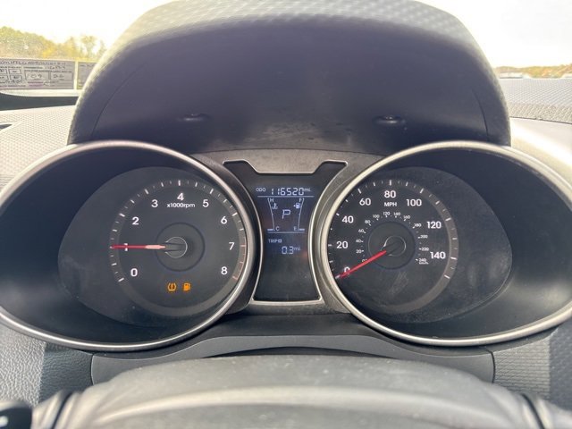 Used 2013 Hyundai Veloster w/ Style Pkg image 20