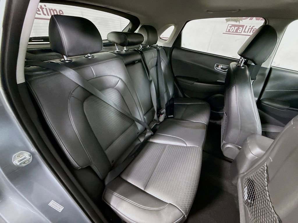 Certified 2021 Hyundai Kona Limited FWD image 30