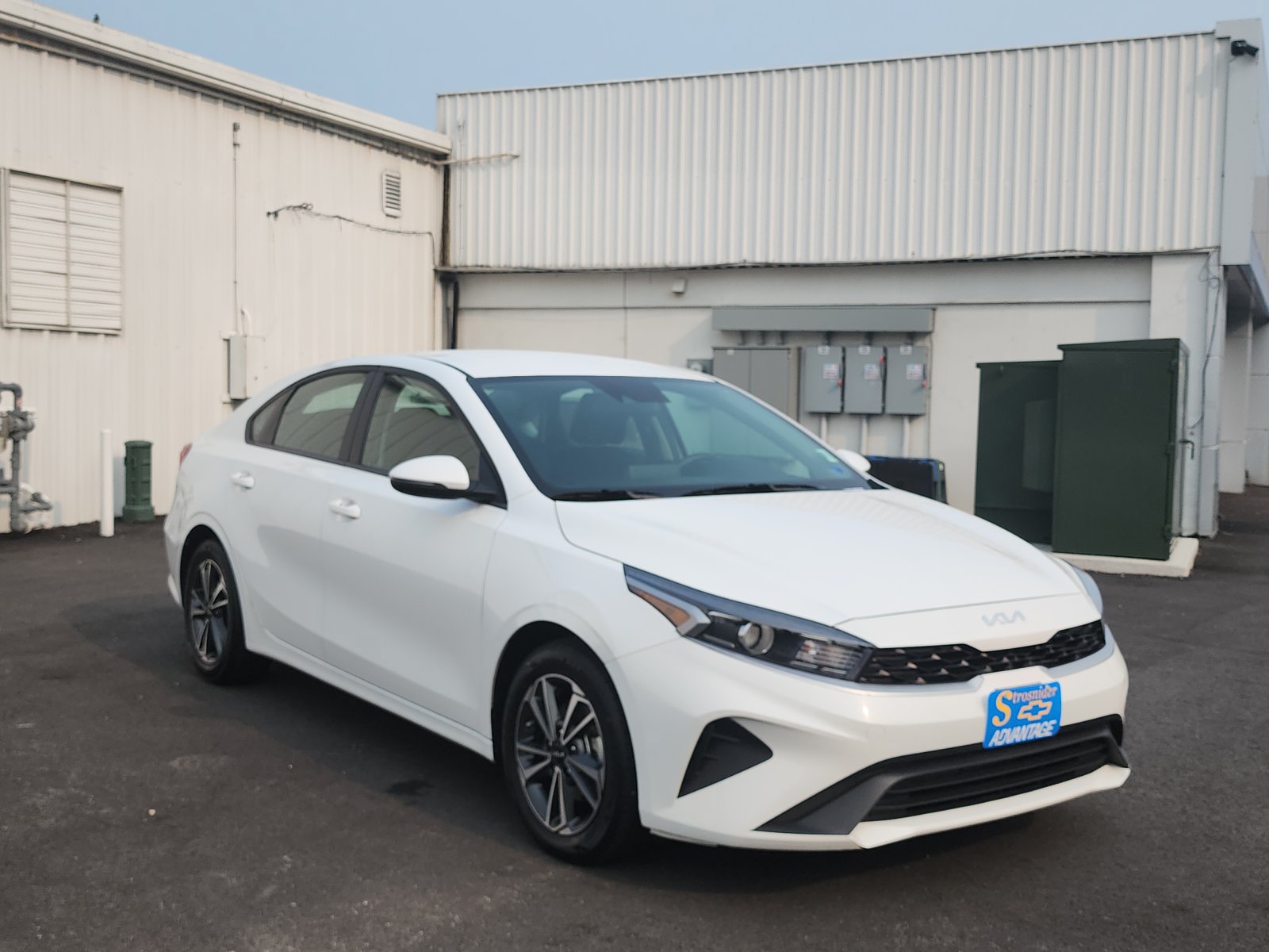 Used 2024 Kia Forte LXS w/ LXS Technology Package FWD image 7