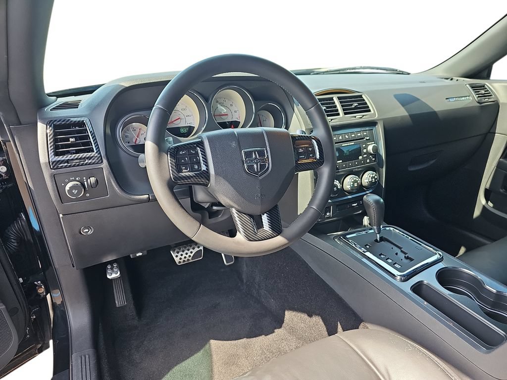 Used 2014 Dodge Challenger SXT Plus RWD image 16