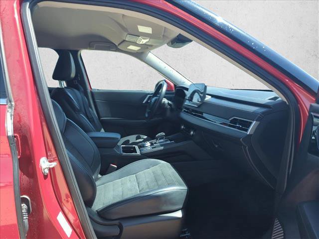 Used 2024 Mitsubishi Outlander SE image 17