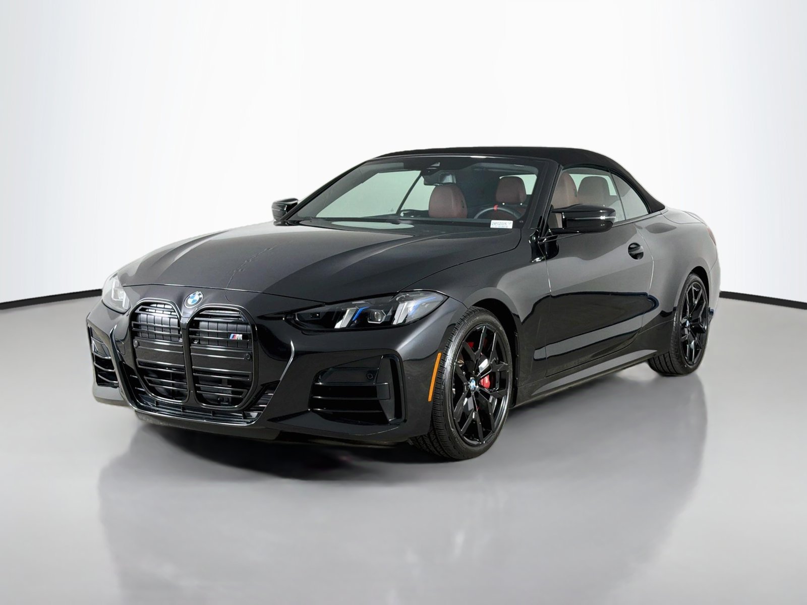 Certified 2025 BMW M440i Convertible w/ Shadowloine Package RWD image 3