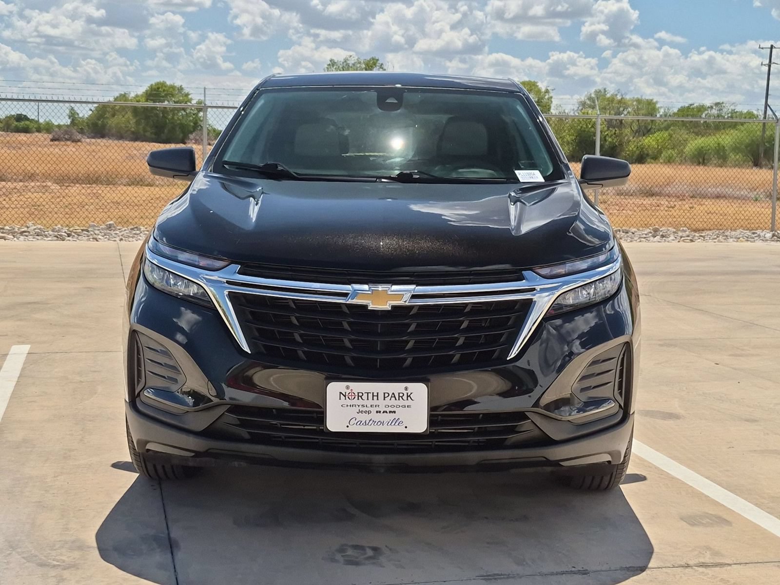 Used 2023 Chevrolet Equinox LS w/ LPO, Cargo Package FWD image 8