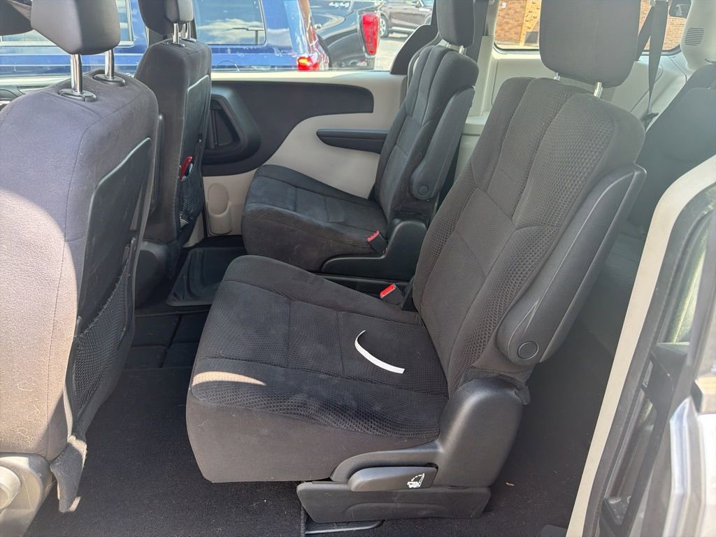 Used 2014 Dodge Grand Caravan American Value Package FWD image 7