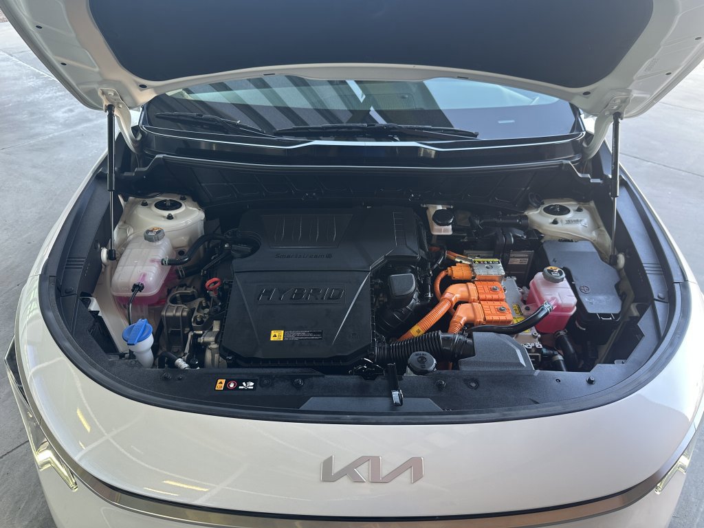 Used 2023 Kia Niro EX Touring image 45