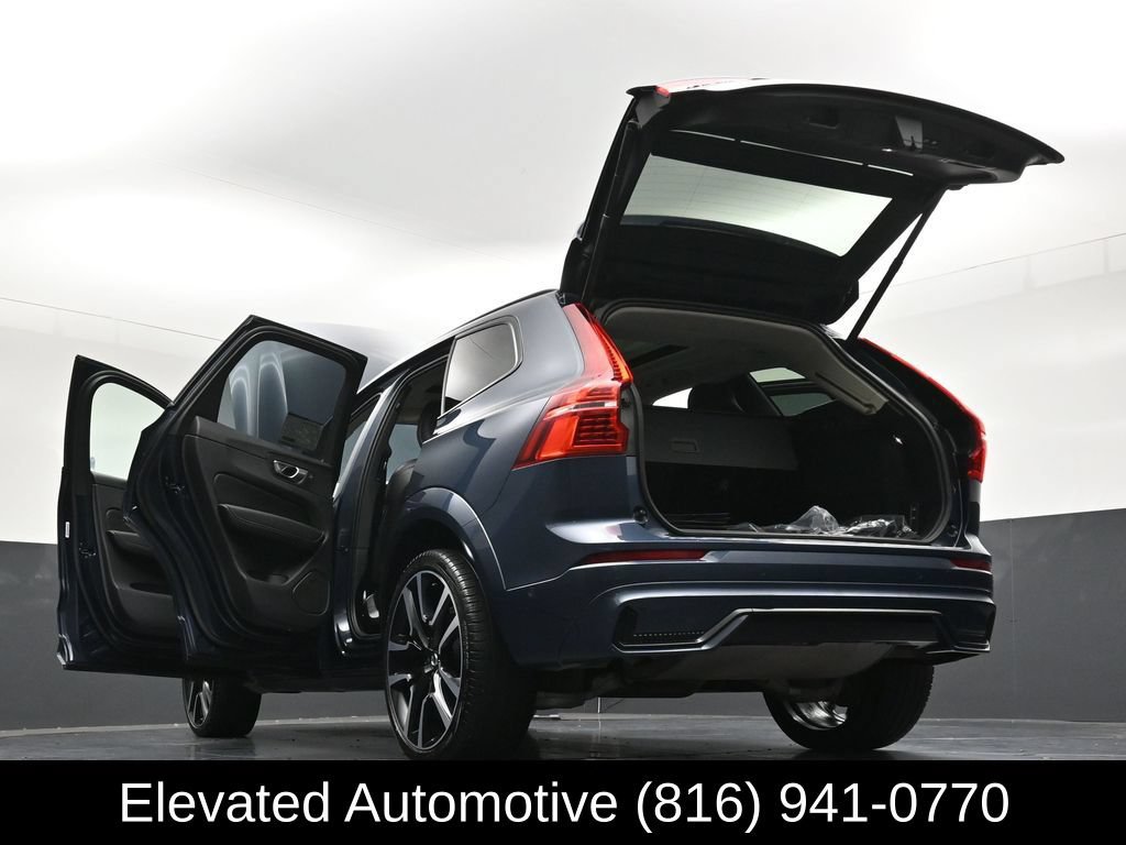 Used 2024 Volvo XC60 T8 Ultimate w/ Protection Package Premier AWD/4WD image 35