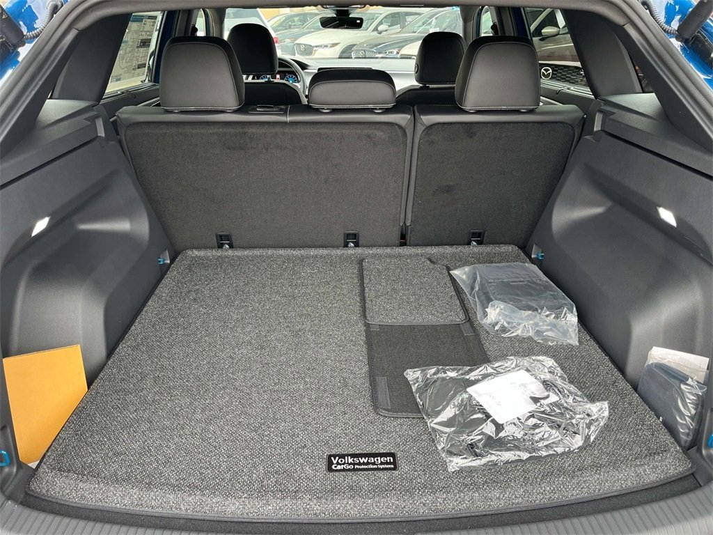 New 2025 Volkswagen Atlas Cross Sport SE image 18