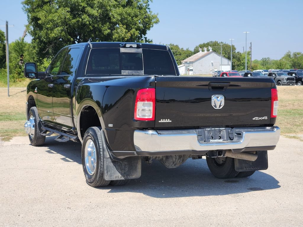 Used 2024 RAM 3500 Tradesman w/ Chrome Appearance Group AWD/4WD image 5