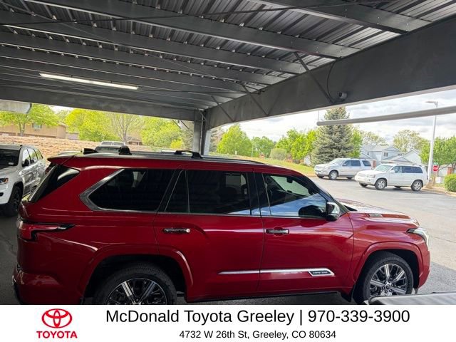 Used 2023 Toyota Sequoia Capstone AWD/4WD image 16