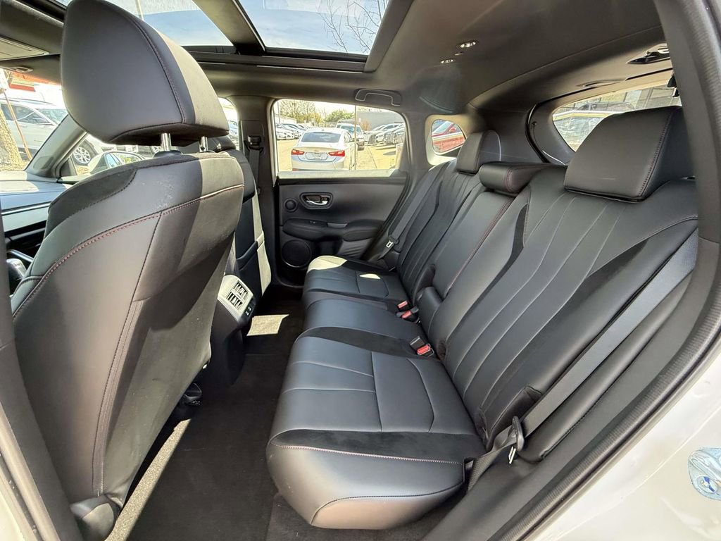 Used 2025 Acura ADX A-Spec image 15