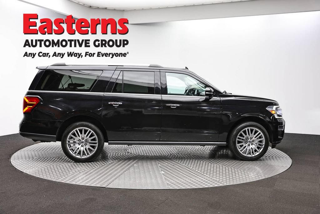 Used 2023 Ford Expedition Max Limited AWD/4WD image 4