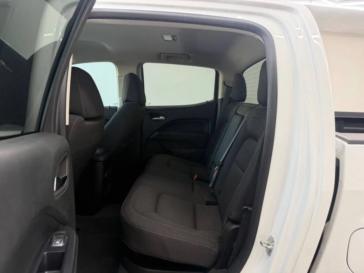 Used 2020 GMC Canyon SLE w/ Elevation Edition RWD image 14