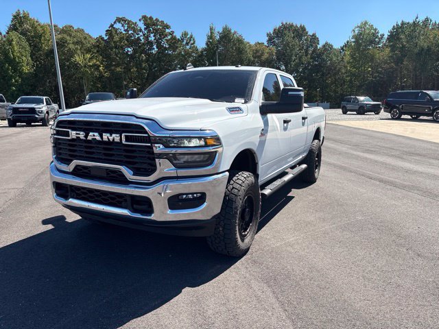Used 2025 RAM 2500 Tradesman AWD/4WD image 3