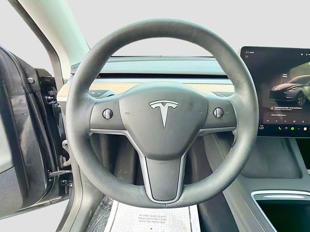Used 2024 Tesla Model Y Long Range AWD/4WD image 36