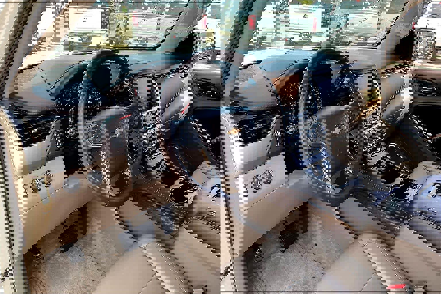 Used 2015 Chevrolet Tahoe LT image 18