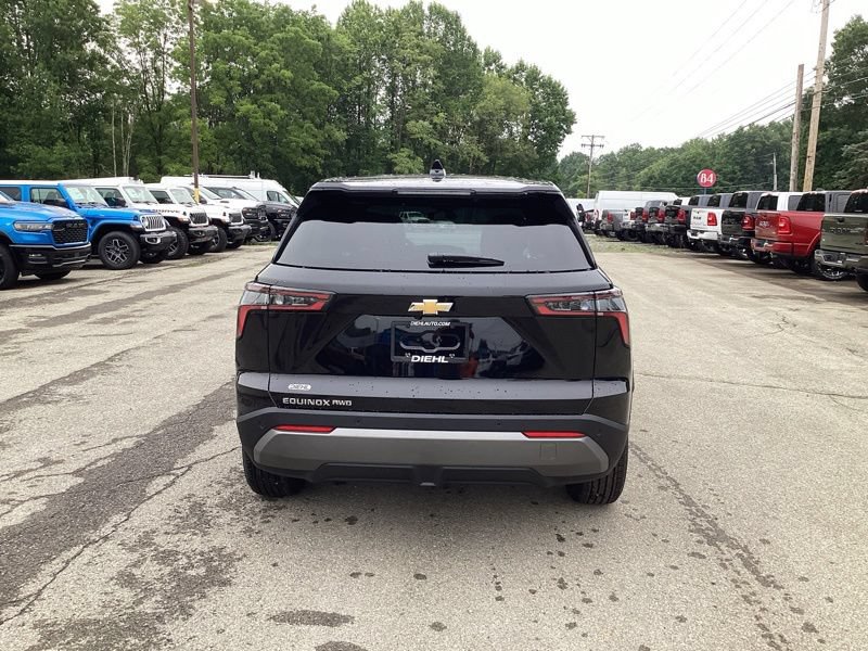 New 2027 Chevrolet Equinox LT w/ Convenience Package II AWD/4WD image 6