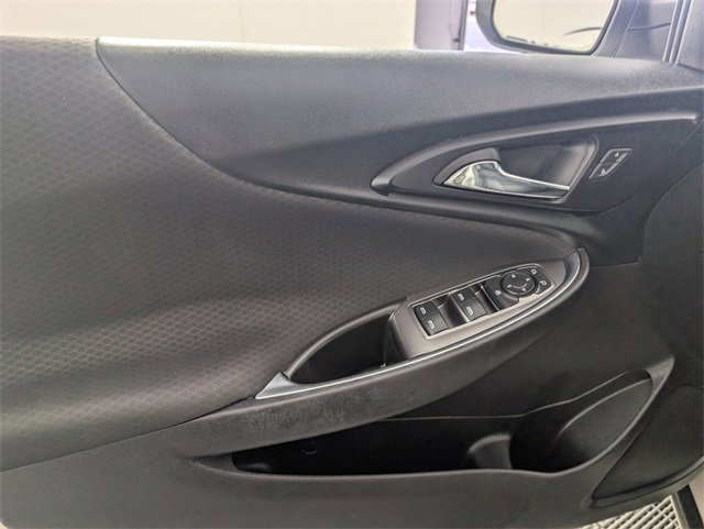 Used 2016 Chevrolet Malibu LT image 17