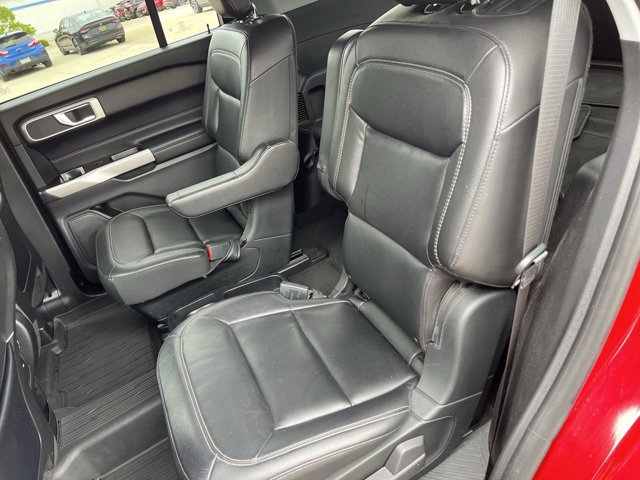 Used 2020 Ford Explorer XLT w/ Equipment Group 202A AWD/4WD image 25