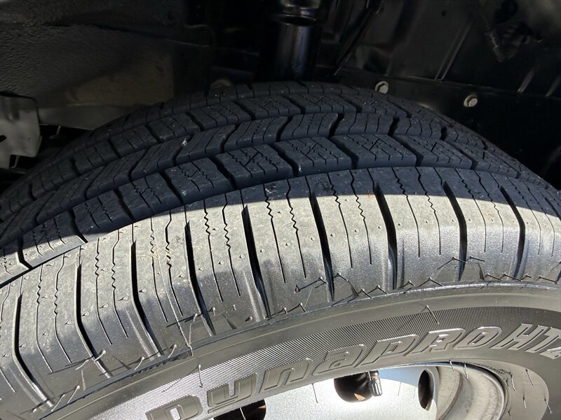 Used 2024 Ford Transit 250 148 Medium Roof RWD image 19