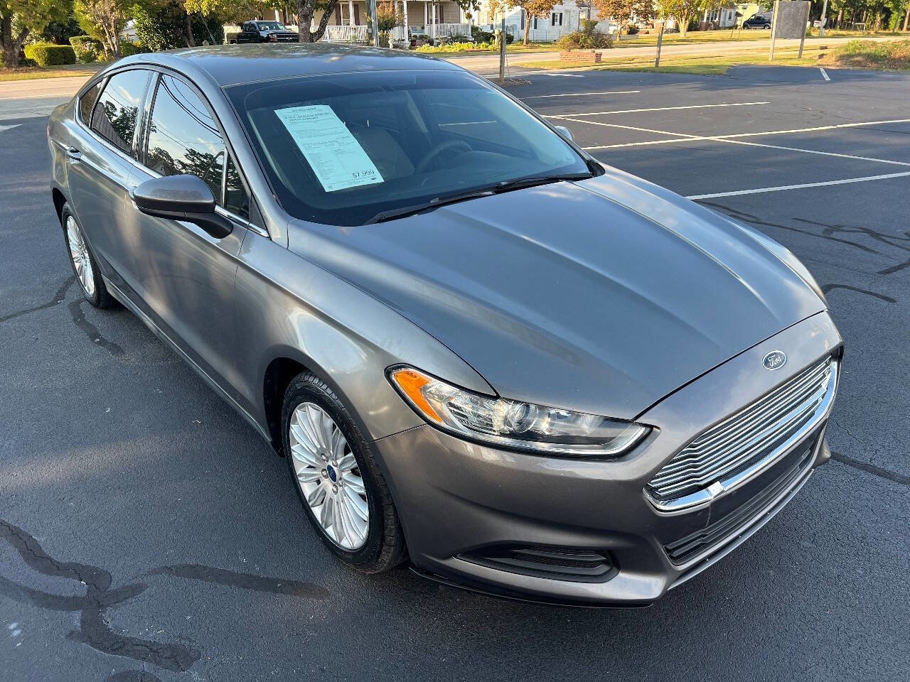 Used 2014 Ford Fusion S image 3