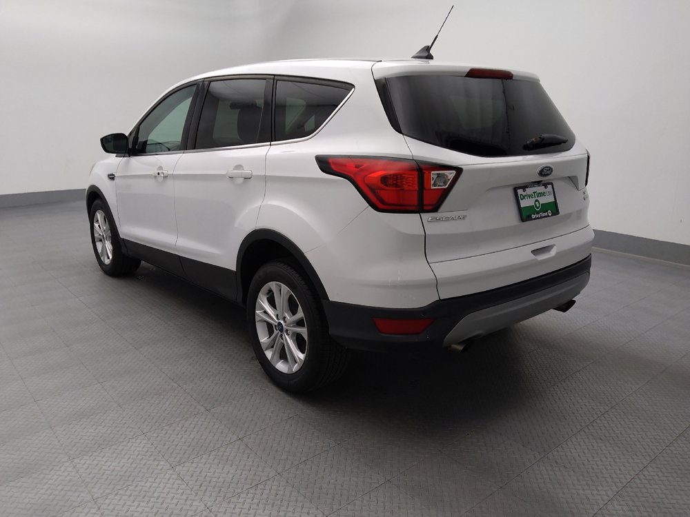 Used 2019 Ford Escape SE FWD image 5
