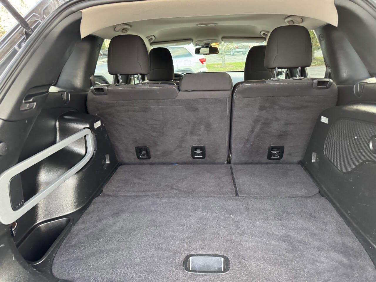 Used 2017 Jeep Cherokee Latitude w/ Safety/Convenience Group image 20