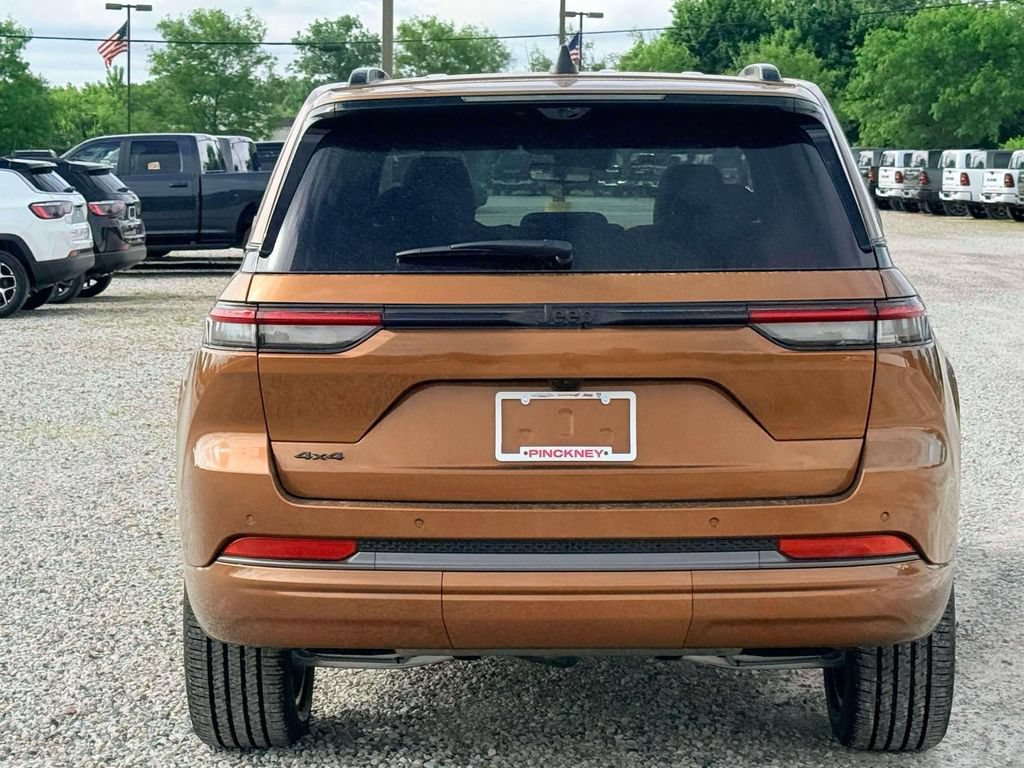 New 2026 Jeep Grand Cherokee Limited AWD/4WD image 8