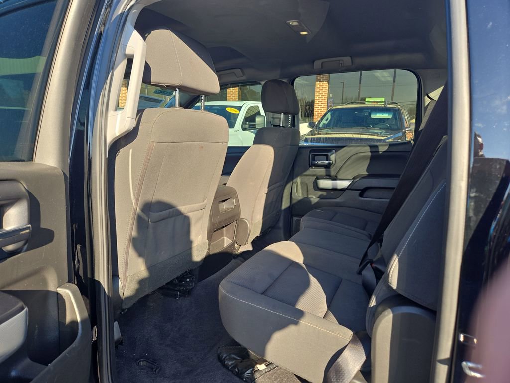 Used 2018 Chevrolet Silverado 1500 LT w/ LPO, Black Pack AWD/4WD image 60