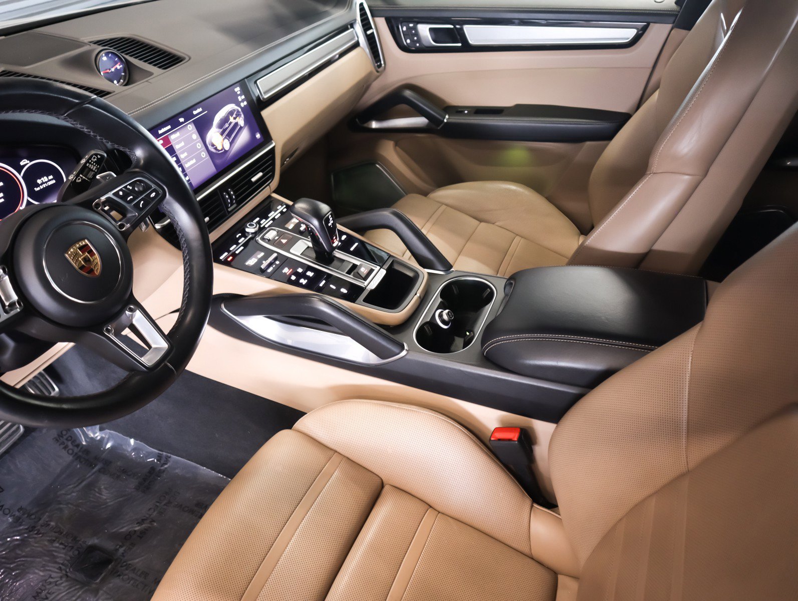 Certified 2022 Porsche Cayenne Turbo image 18