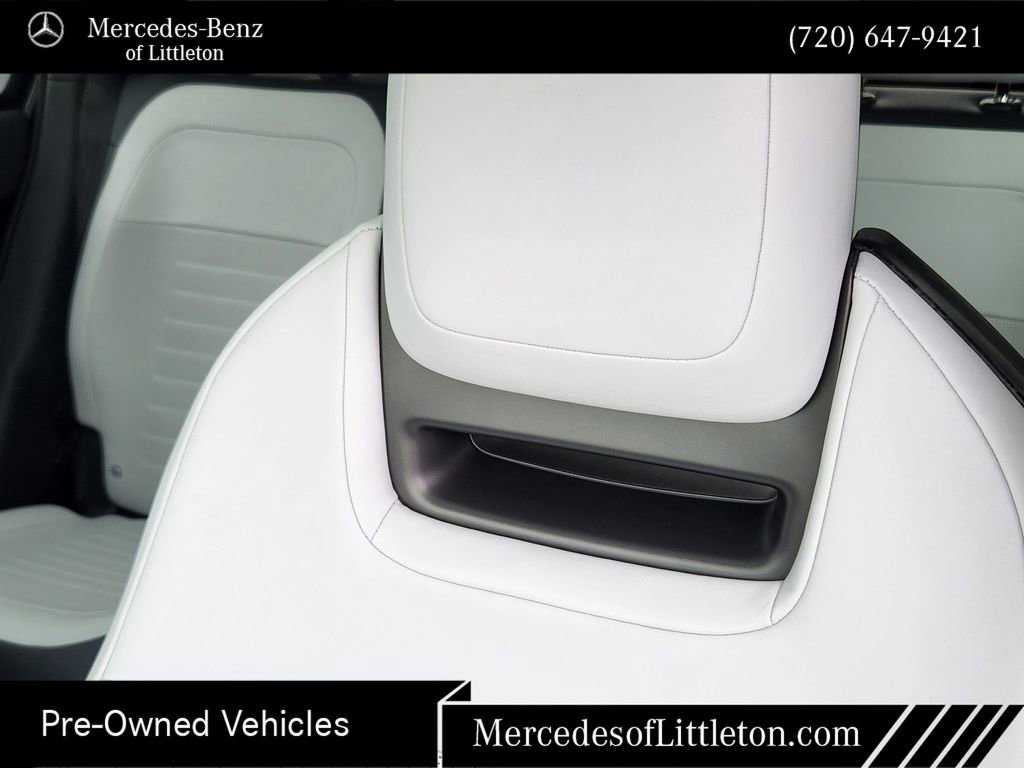 Used 2025 Land Rover Defender 110 AWD/4WD image 14