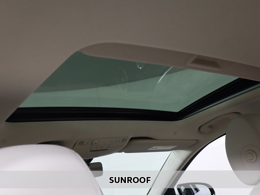 Used 2022 Mercedes-Benz E 350 4MATIC Sedan w/ Driver Assistance Package image 4