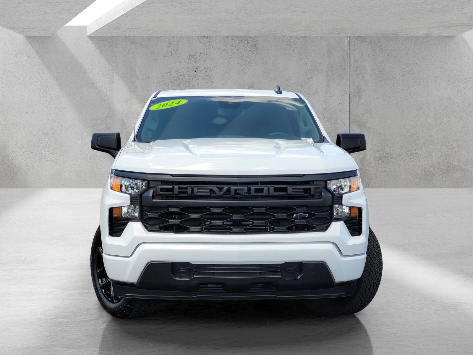 Used 2024 Chevrolet Silverado 1500 Custom w/ Turbomax Blackout Package image 2