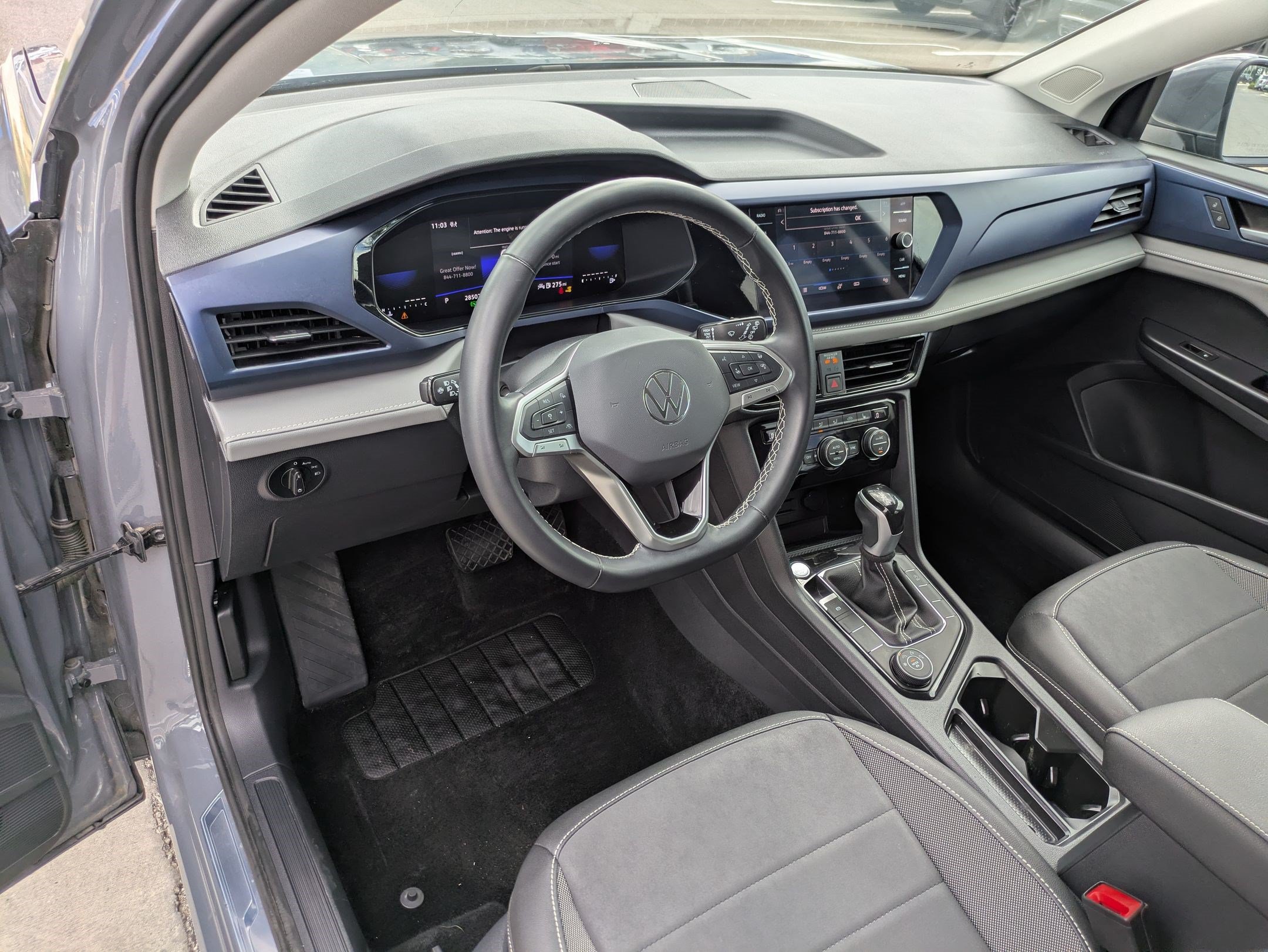 Certified 2024 Volkswagen Taos SE AWD/4WD image 17