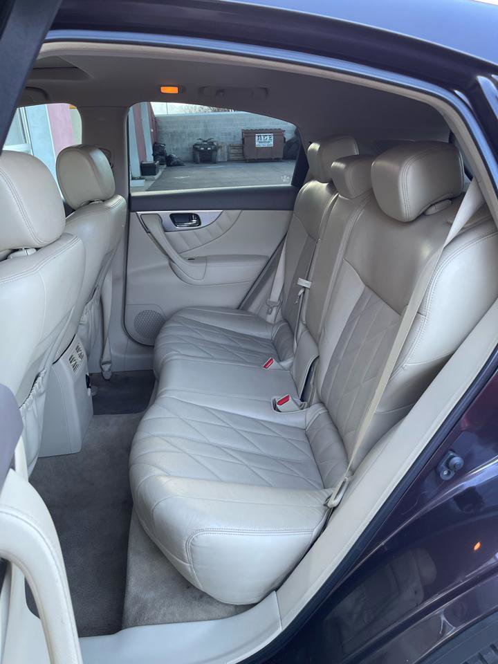 Used 2010 INFINITI FX35 FX35 AWD w/ Navigation Pkg image 15