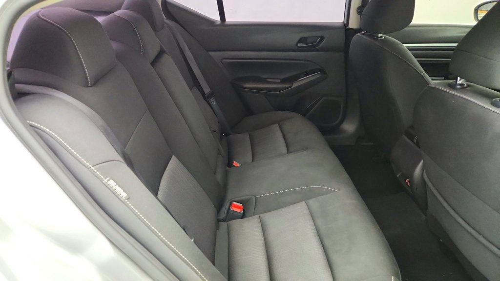 Used 2023 Nissan Altima 2.5 SV w/ SV Premium Package FWD image 22