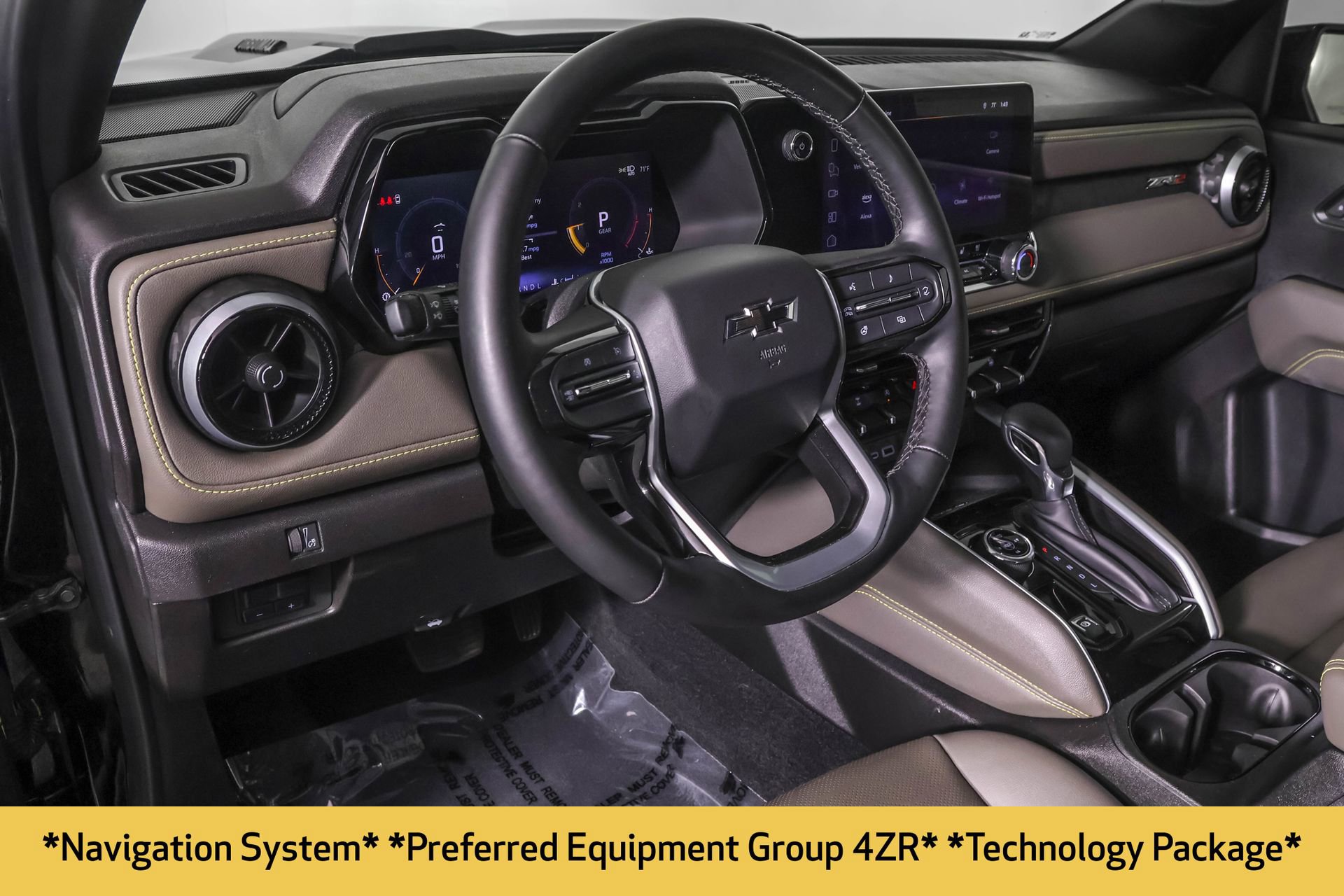 Used 2025 Chevrolet Colorado ZR2 w/ Technology Package AWD/4WD image 5