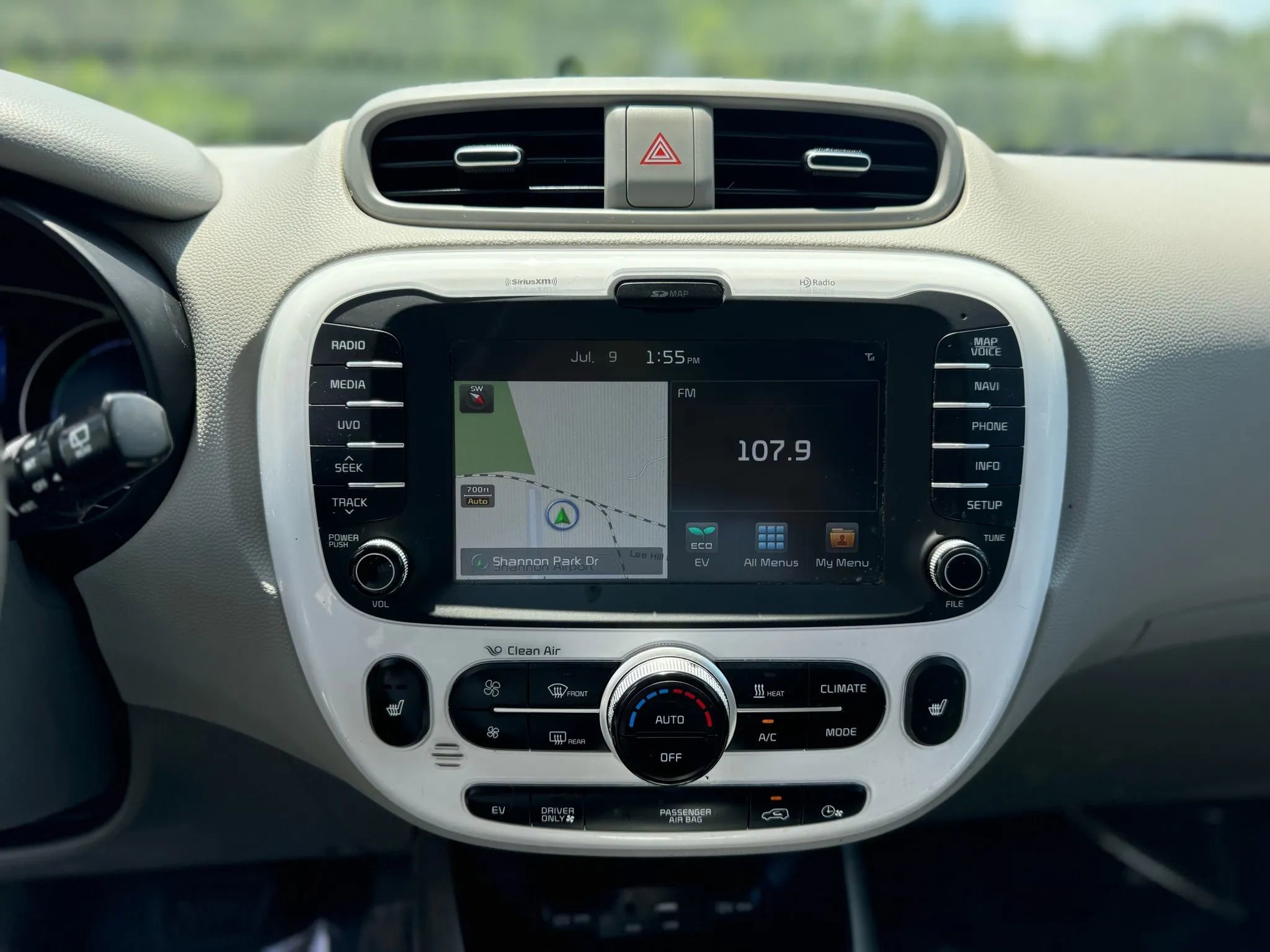 Used 2017 Kia Soul EV image 15