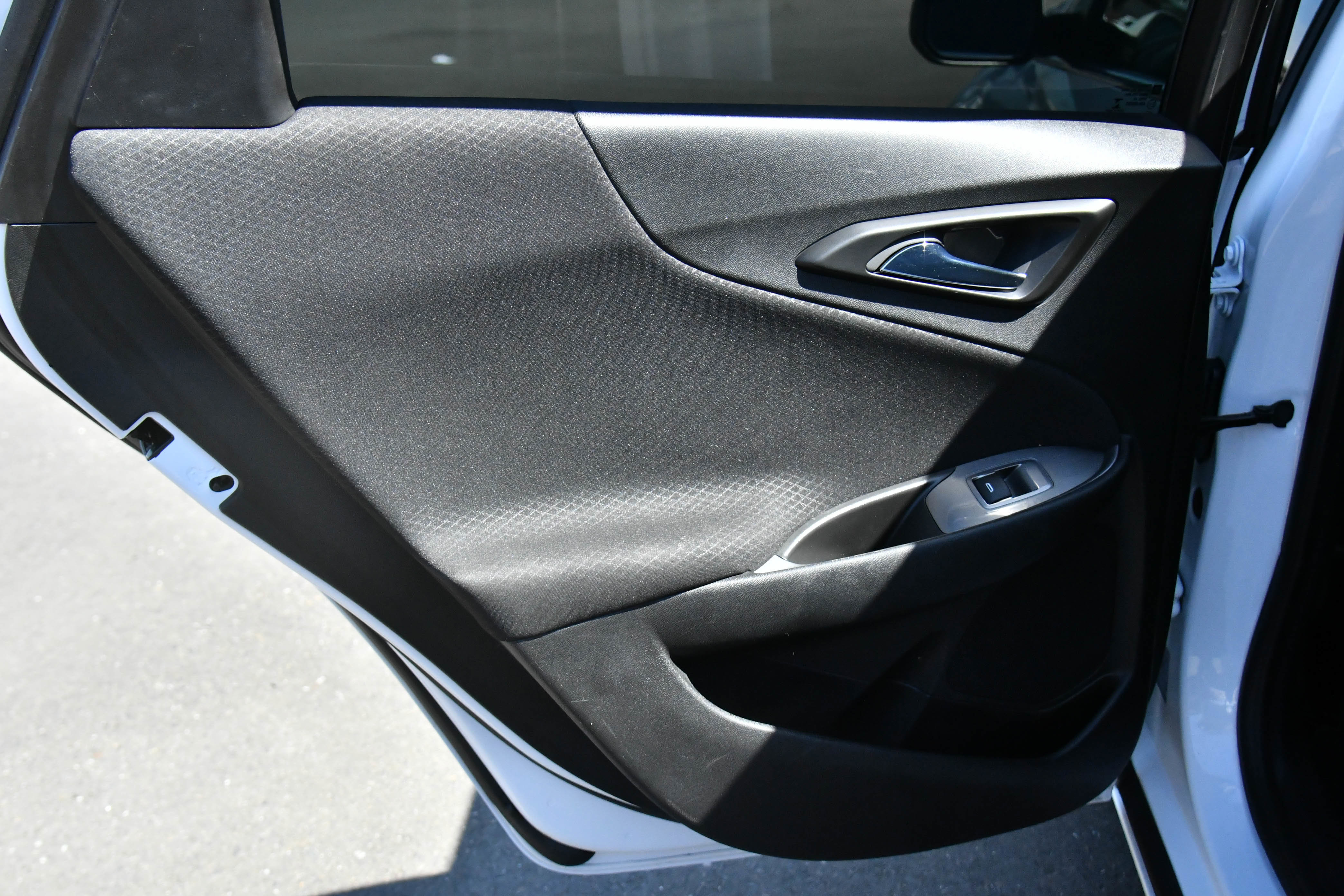 Used 2023 Chevrolet Malibu RS image 32