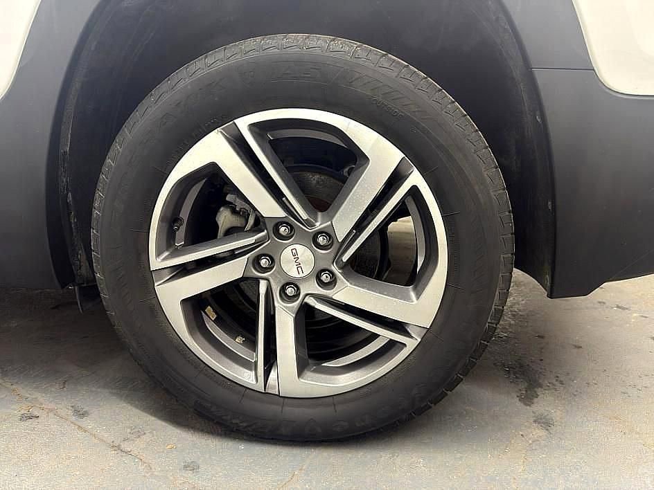 Used 2020 GMC Terrain SLT image 29