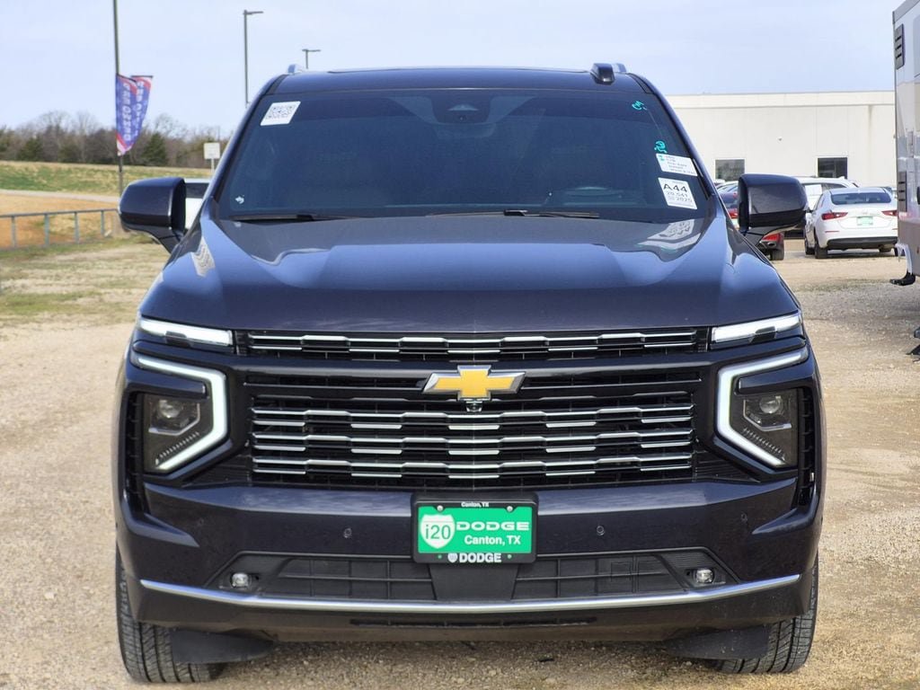 Used 2025 Chevrolet Tahoe High Country w/ Sun And Tow Package AWD/4WD image 3