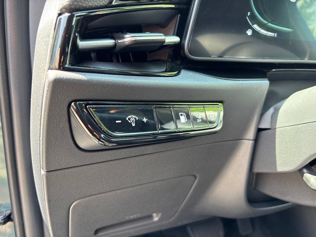 Used 2025 Kia Niro EX w/ EX Cold Weather Package FWD image 27