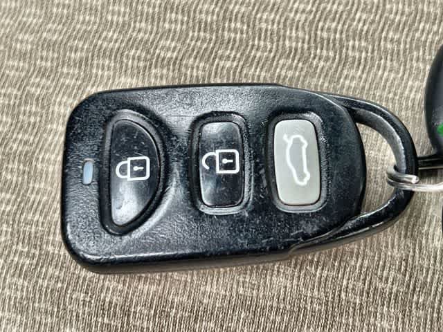 Used 2008 Hyundai Elantra Sedan FWD image 21