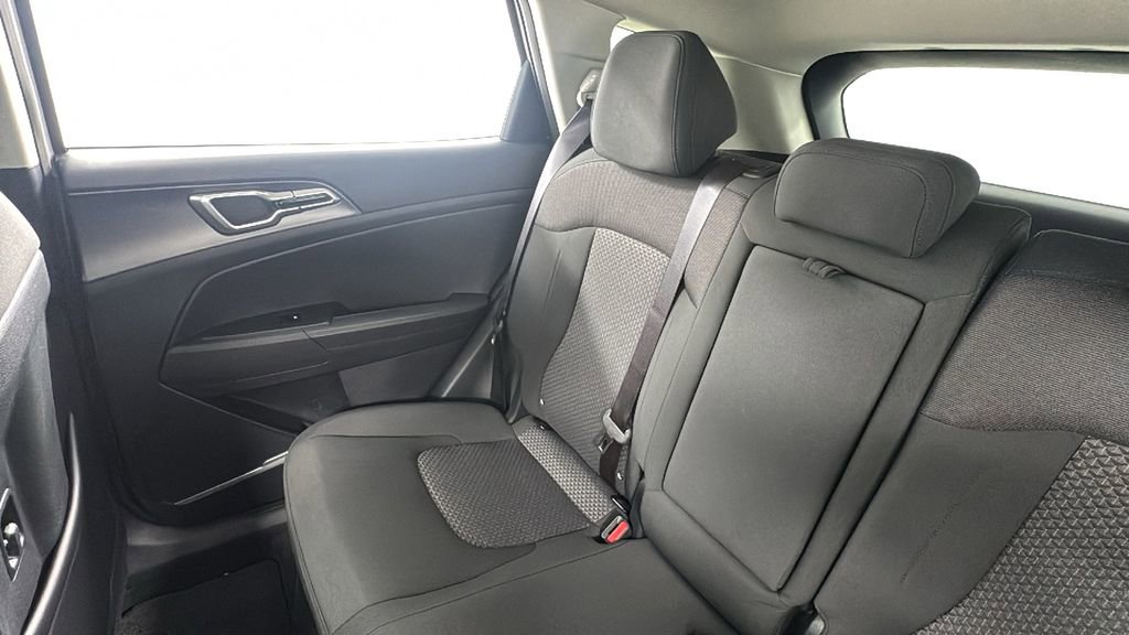 New 2026 Kia Sportage S image 14