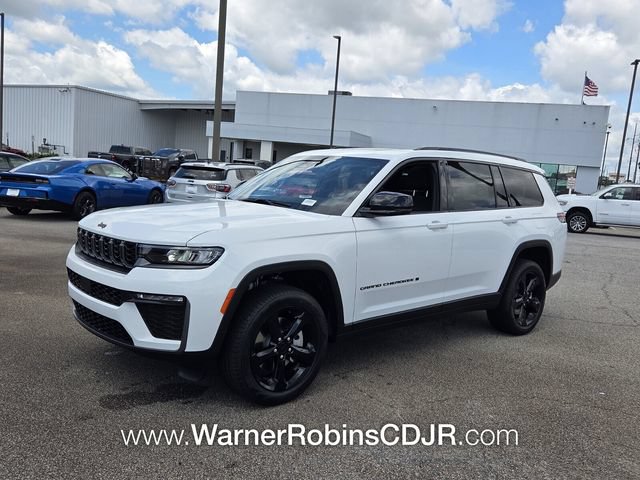 New 2026 Jeep Grand Cherokee L Limited RWD image 3