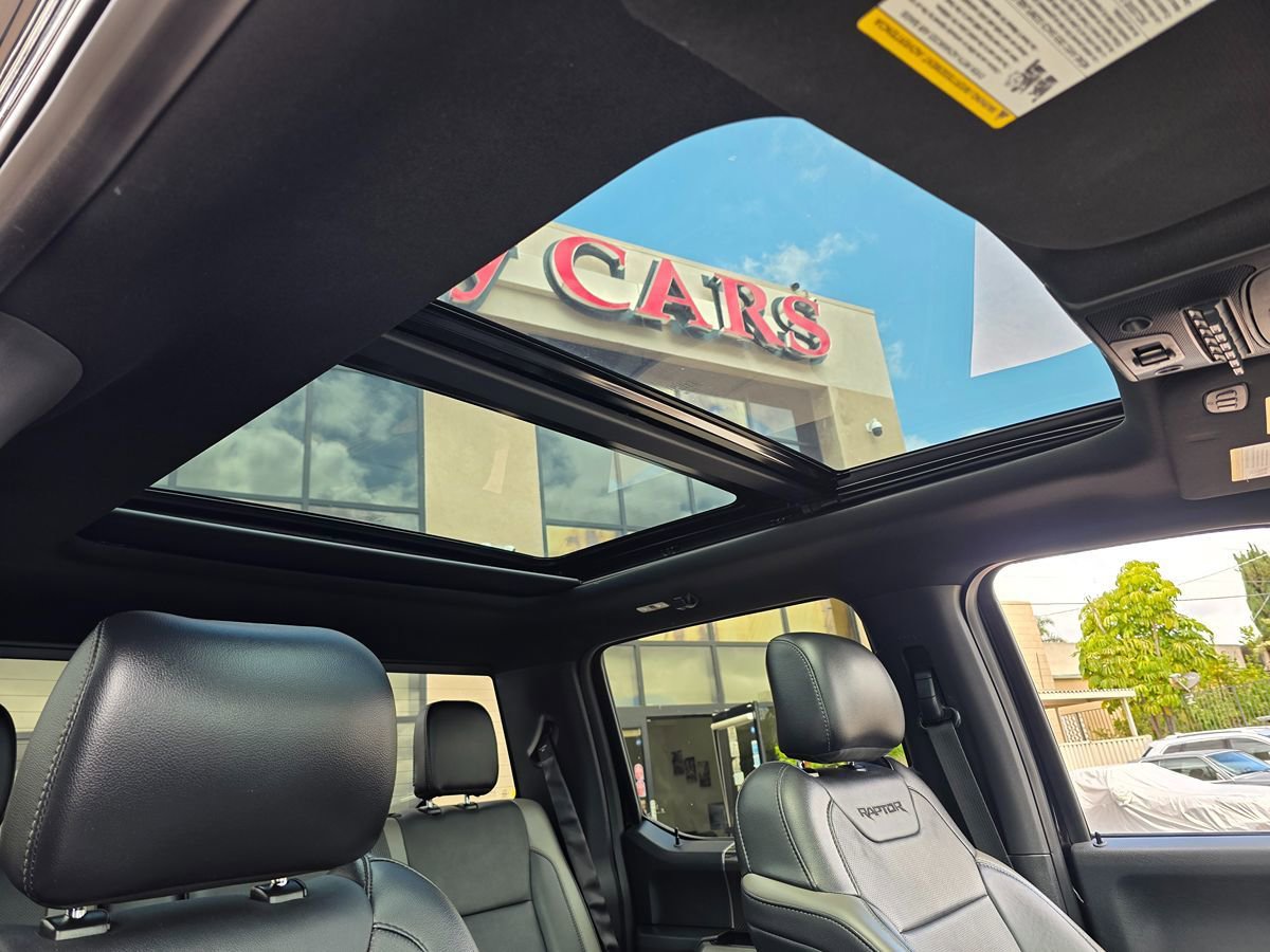 Used 2017 Ford F150 Raptor w/ Equipment Group 802A Luxury AWD/4WD image 17